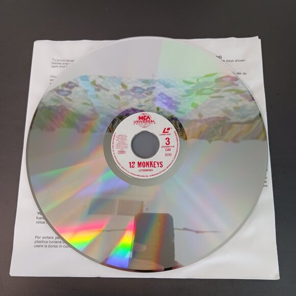 12 Monkeys Laserdisc Movie 1996 MCA Universal Bruce Willis, Madelaine Stowe EX - Picture 6 of 12
